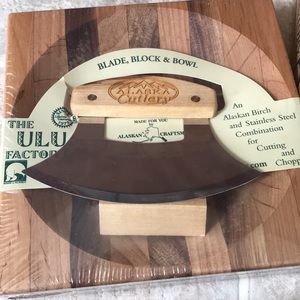 Brand New Alaskan Ulu Knife and Chopping Bowl